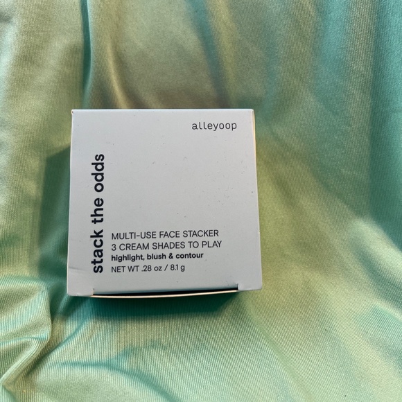 Alleyoop stack the odds Blush, Bronzer & Highlighter Trio - Picture 1 of 4